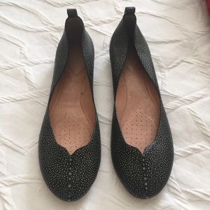 Joie Leather Notched Ballet Flats 37